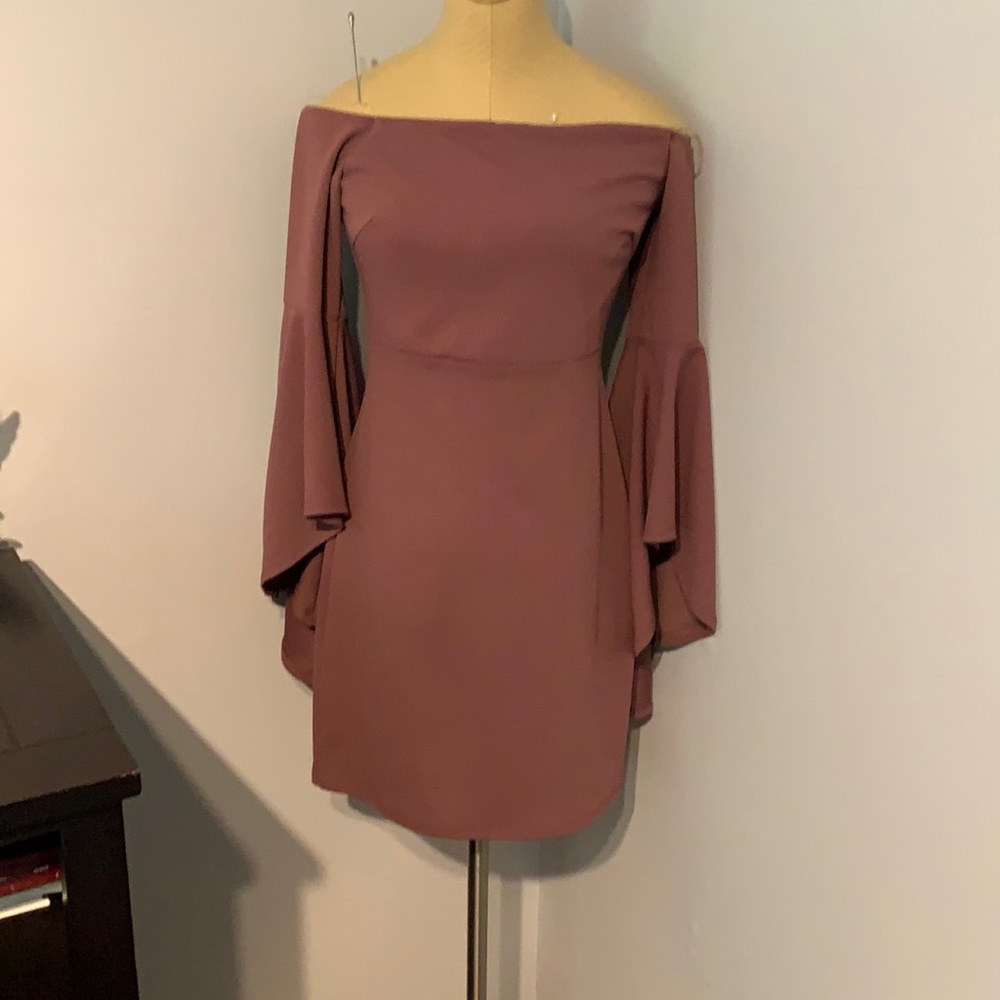Mini dress- flare sleeve